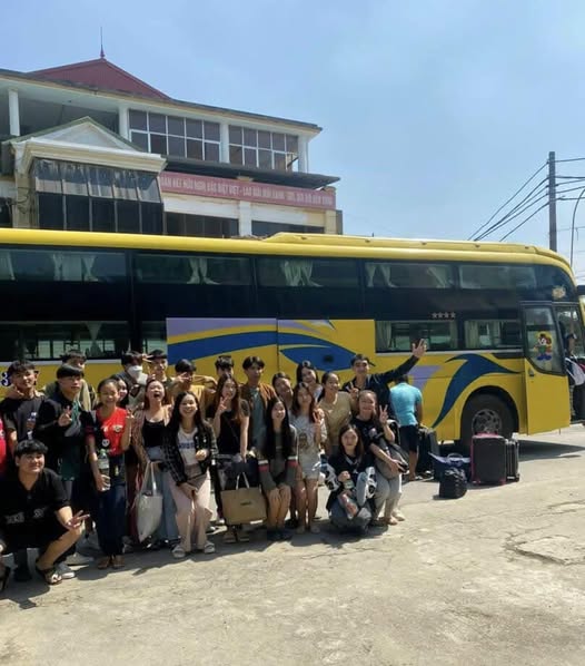Xe bus giường nằm Vang Viêng đi Hà Nội